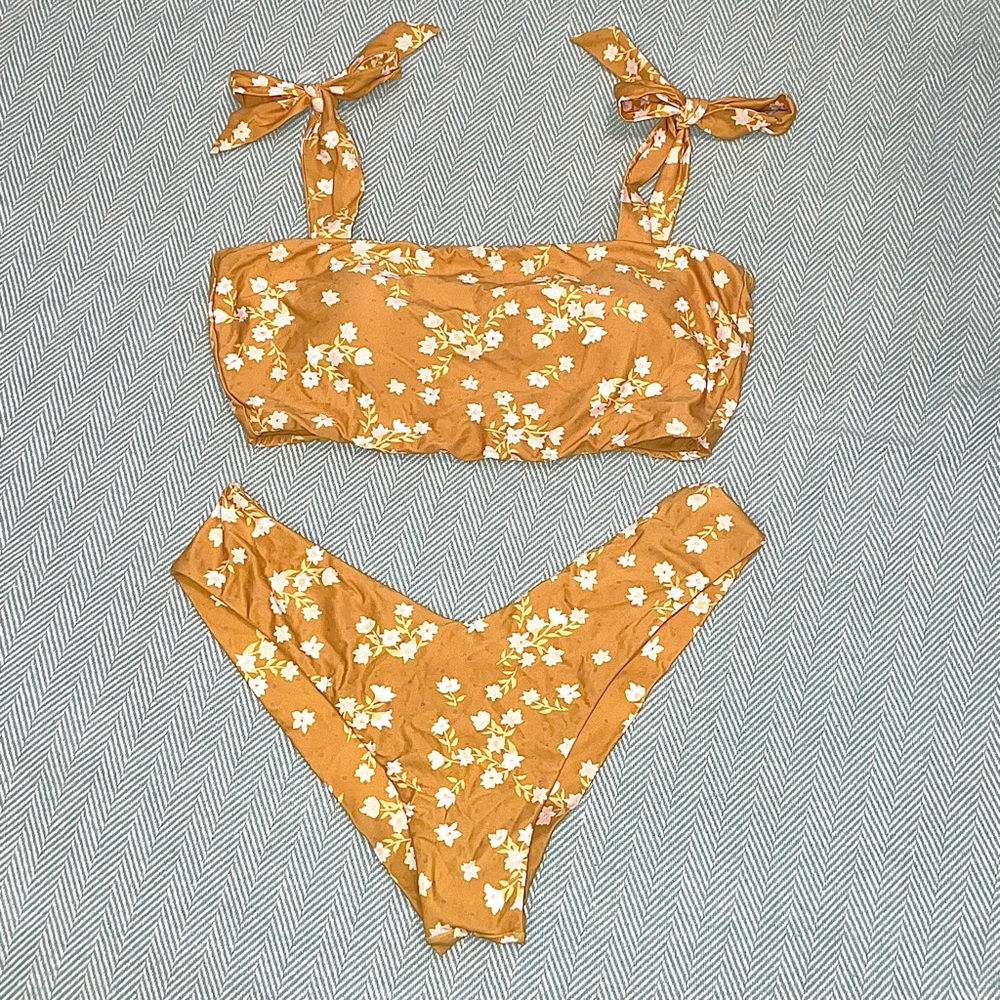 Billabong Cheeky Bikini Set